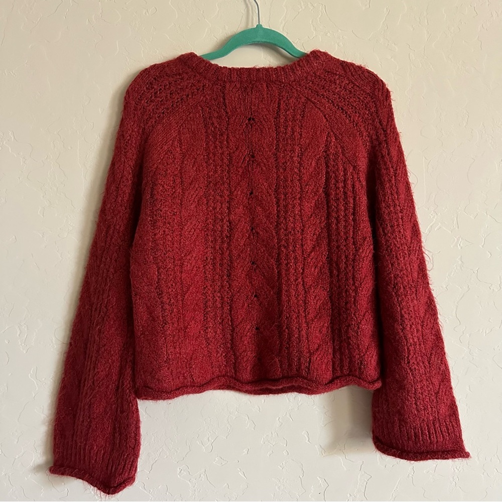 Universal Thread sweater - Picture 4 of 9